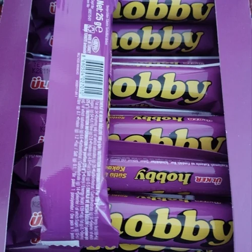 شکلات هوبی Hobby با مغز فندق اولکر - 25 گرم(بسته 24 عددی)